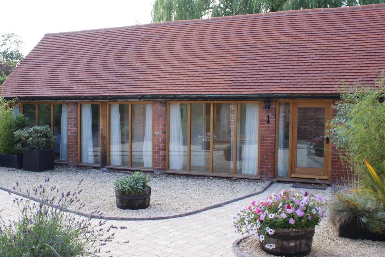 Hidden Cottages Two Lovely 1 Bed Cottages In Peaceful Surroundings, 1 With Log Burner Henley-in-Arden エクステリア 写真